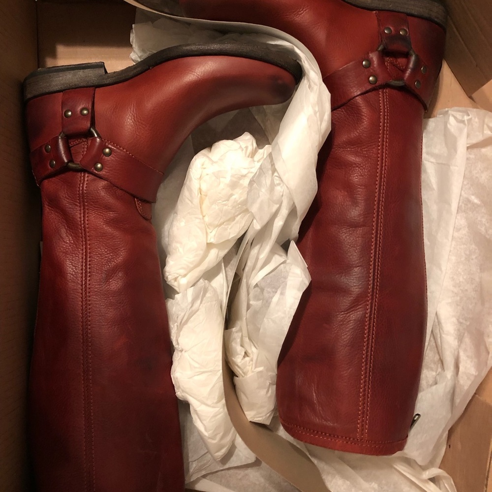 Frye Phillip Harness Tall Burnt Red - Picture 2 of 8